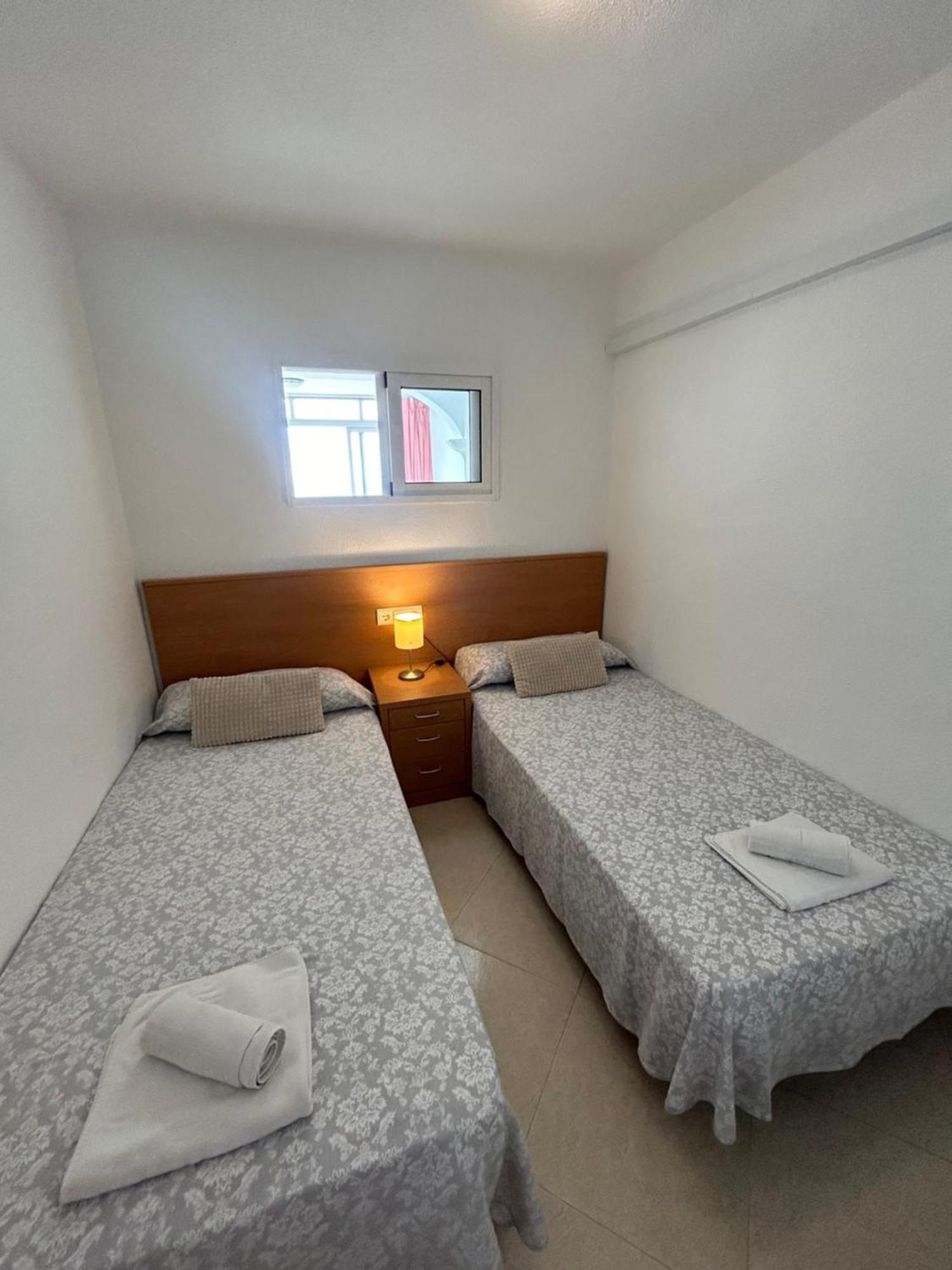 Las Damas - Aloturin Benidorm Ngoại thất bức ảnh