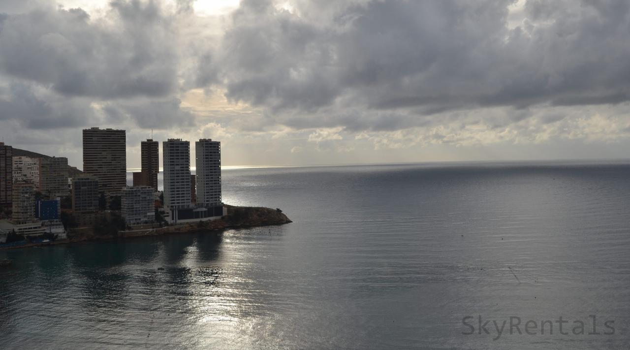 Las Damas - Aloturin Benidorm Ngoại thất bức ảnh