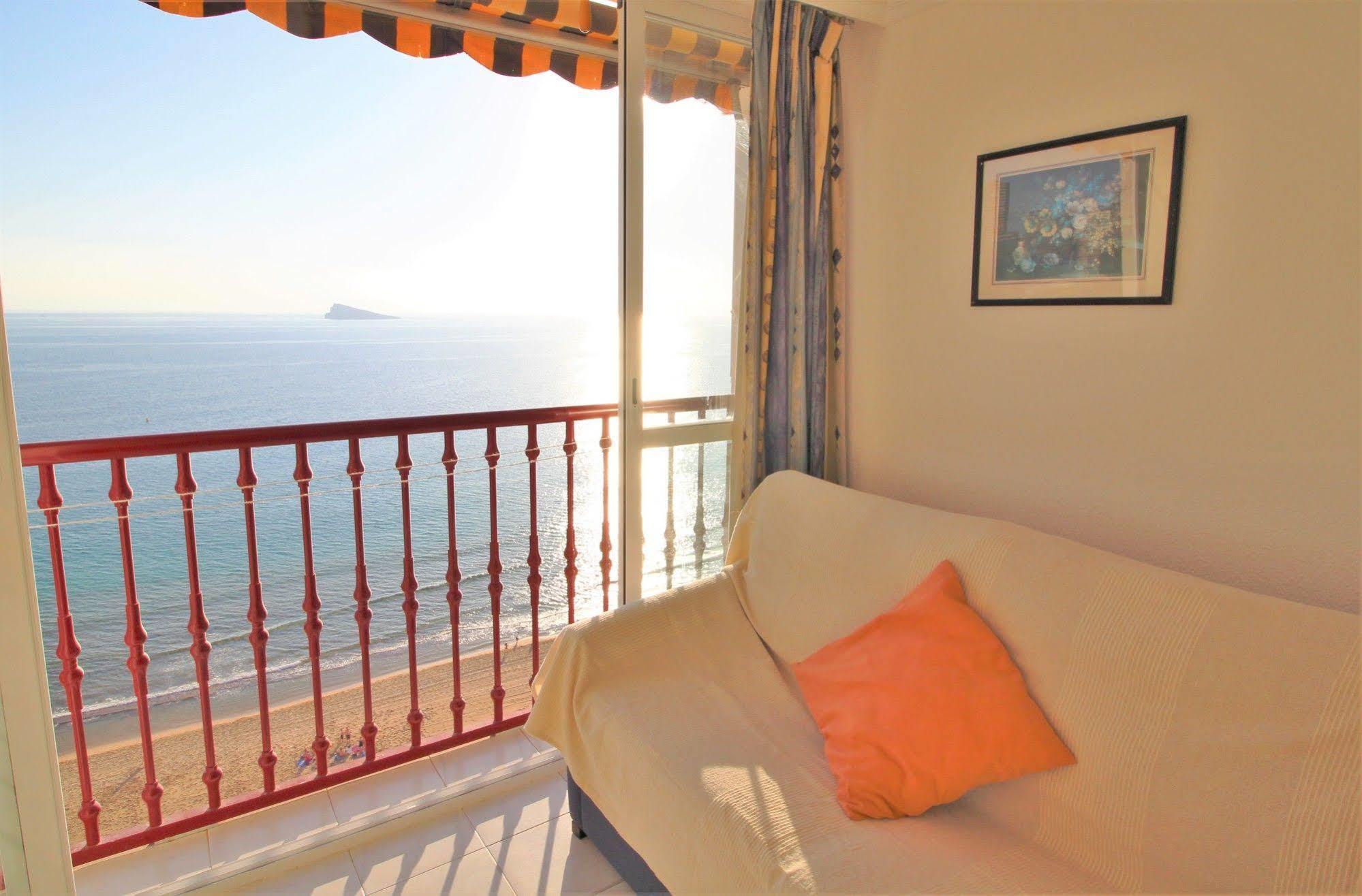 Las Damas - Aloturin Benidorm Ngoại thất bức ảnh
